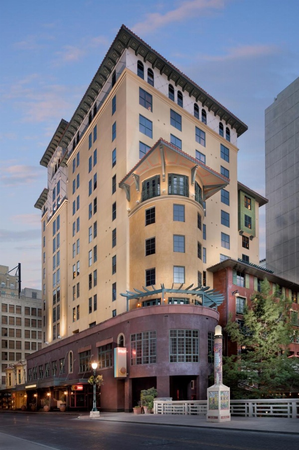 Hotel Valencia Riverwalk Main image